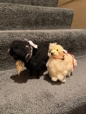 Welsh Sheep Black Headed Ram Handmade In Wales Pure Wool & White Sheep